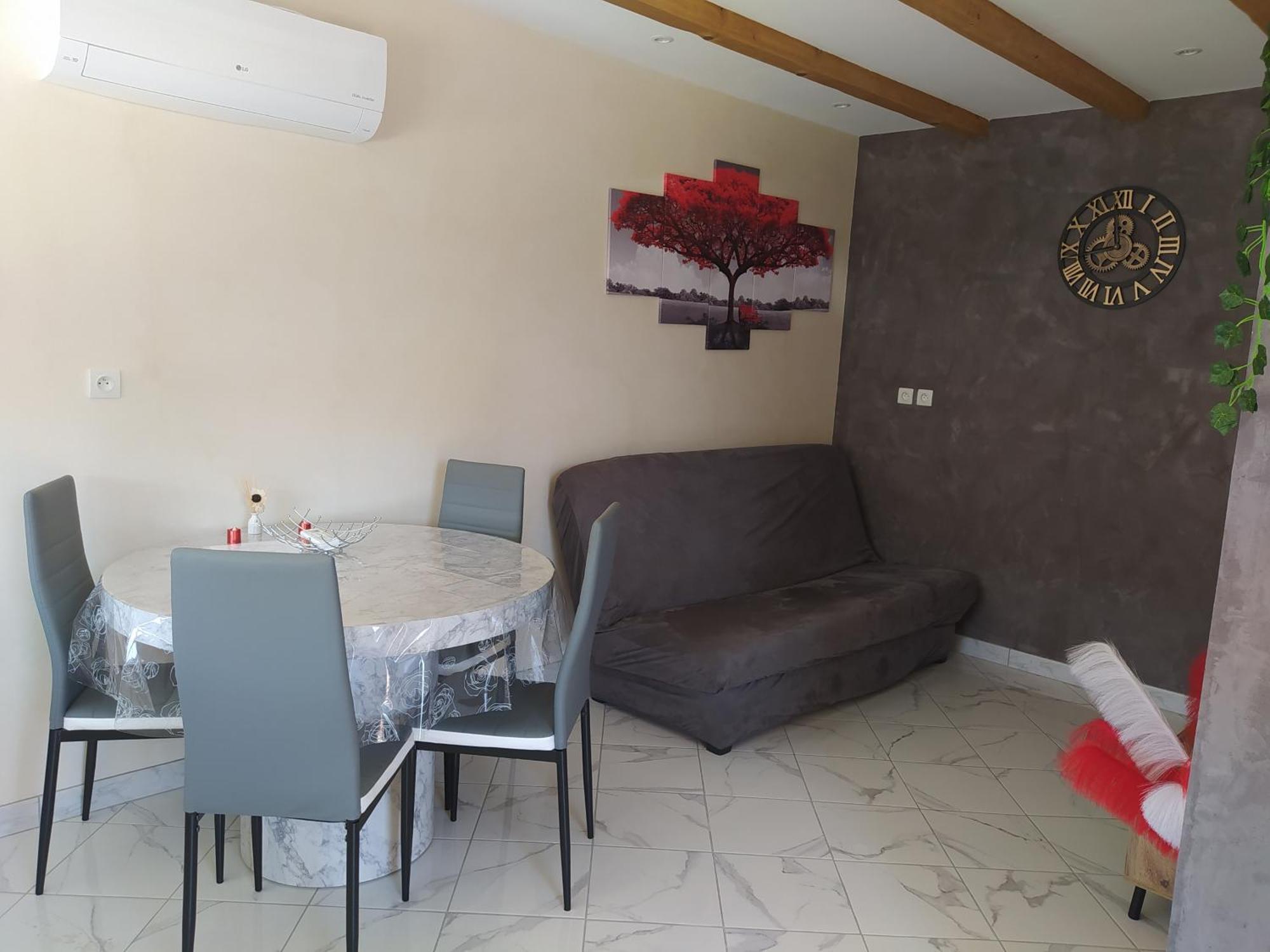 Studio Cosy Avec Terrasse Et Jacuzzi A Disposition De Mai A Aout Rians  Eksteriør bilde