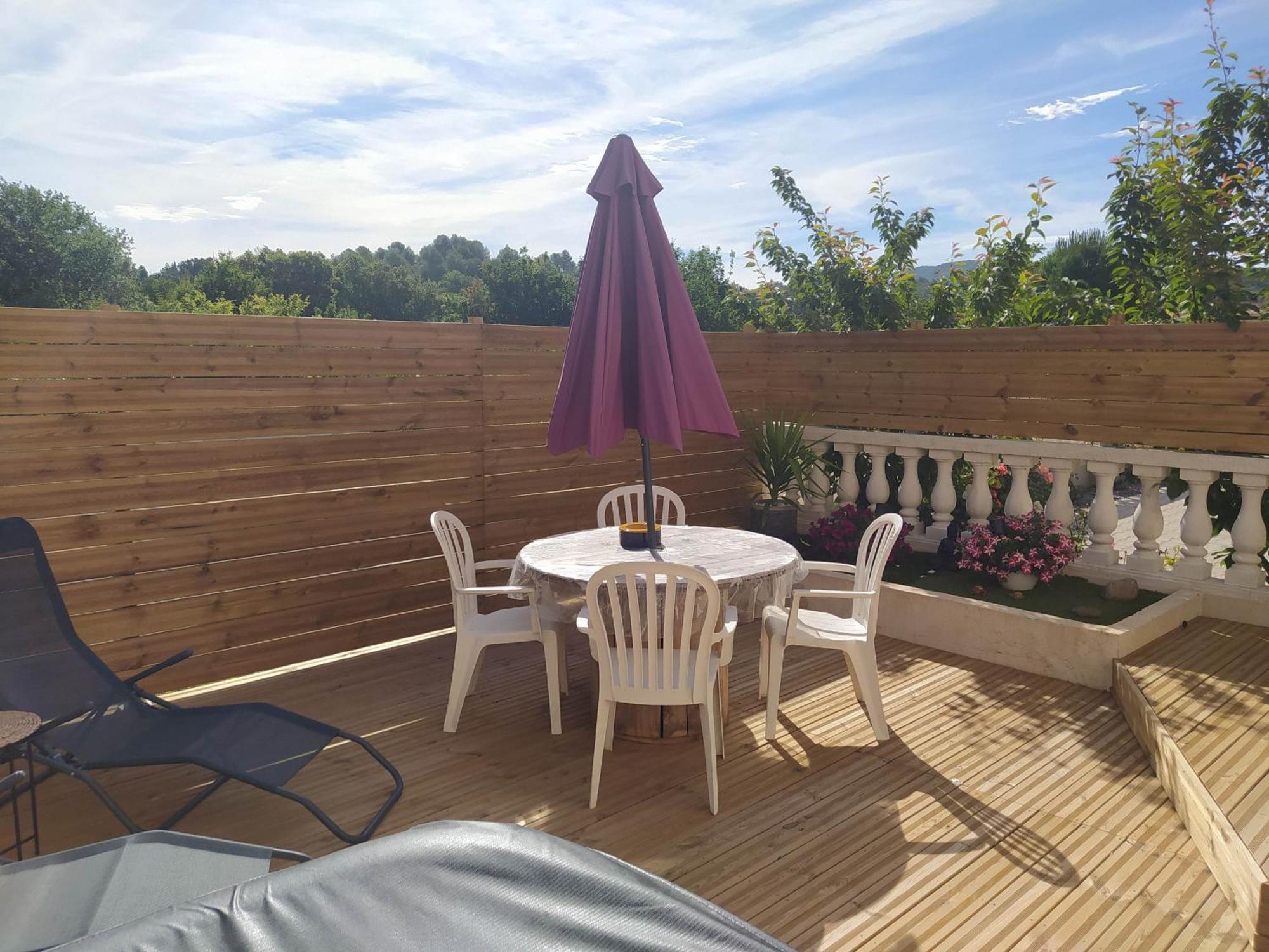 Studio Cosy Avec Terrasse Et Jacuzzi A Disposition De Mai A Aout Rians  Eksteriør bilde